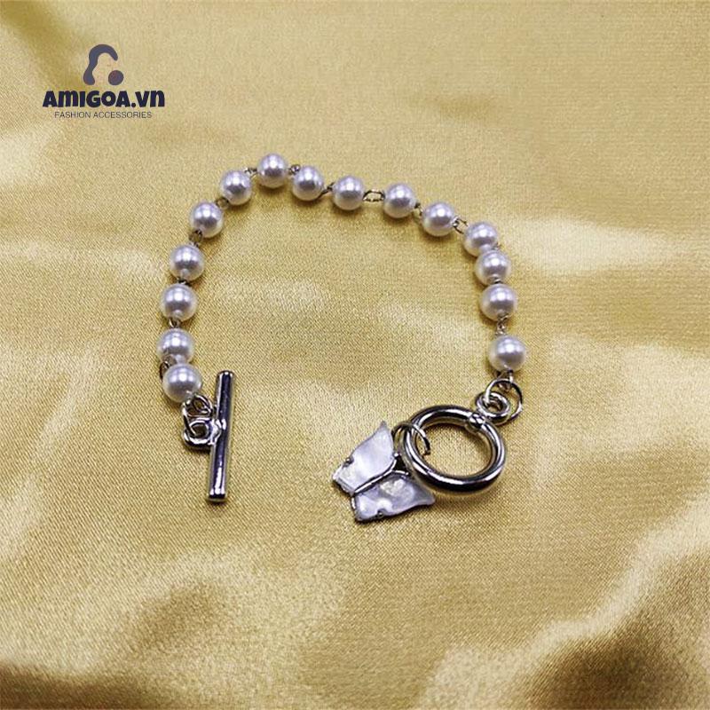 Vòng Tay Mặt Hình Bướm Đính Ngọc Trai Có Khóa Cài Phong Cách Retro Dành Cho Nữ