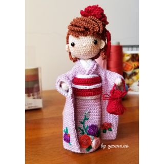 Búp bê kimono móc len