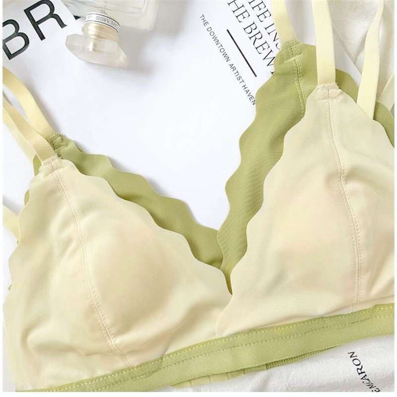 Áo Ngực Không Đường May Mềm Mịn Size 32-38AB Young Girl