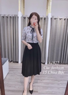 Chân váy xếp li xoè dài