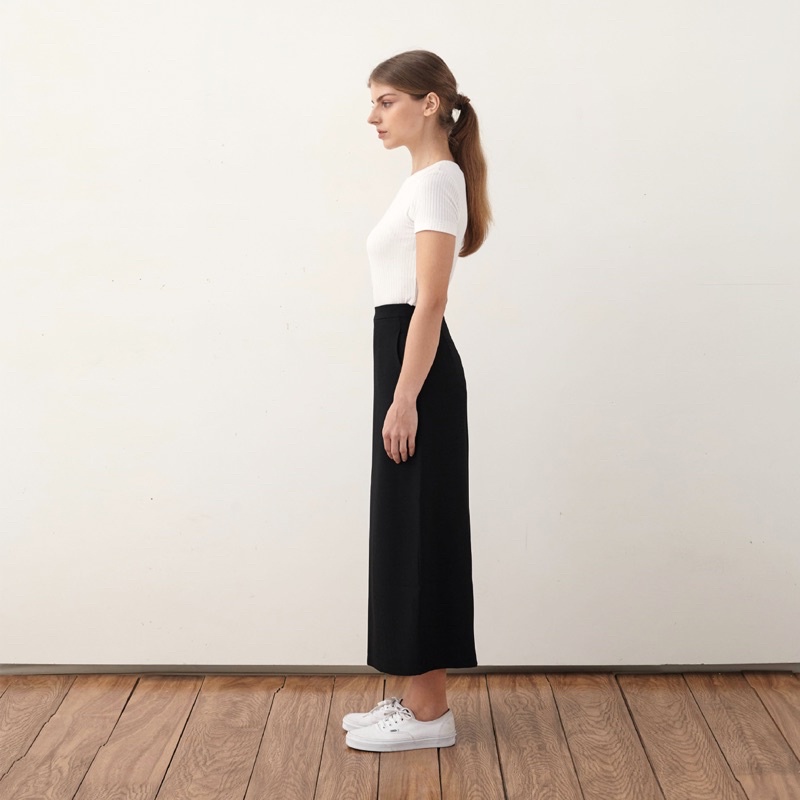 Andabove - Chân váy nữ dài trơn - Midi Skirt - Màu Đen