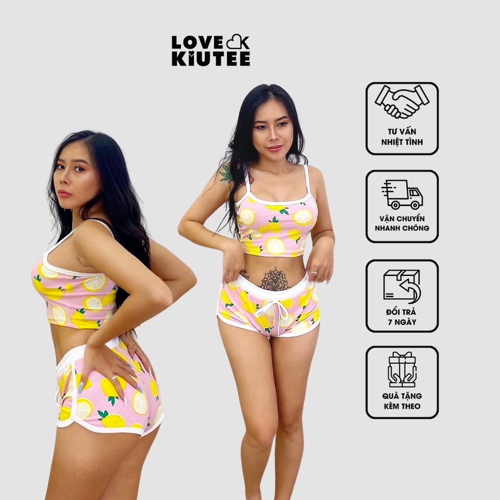 Nguyên bộ áo croptop và quần ngắn hoạ tiết LOVEKIUTEE