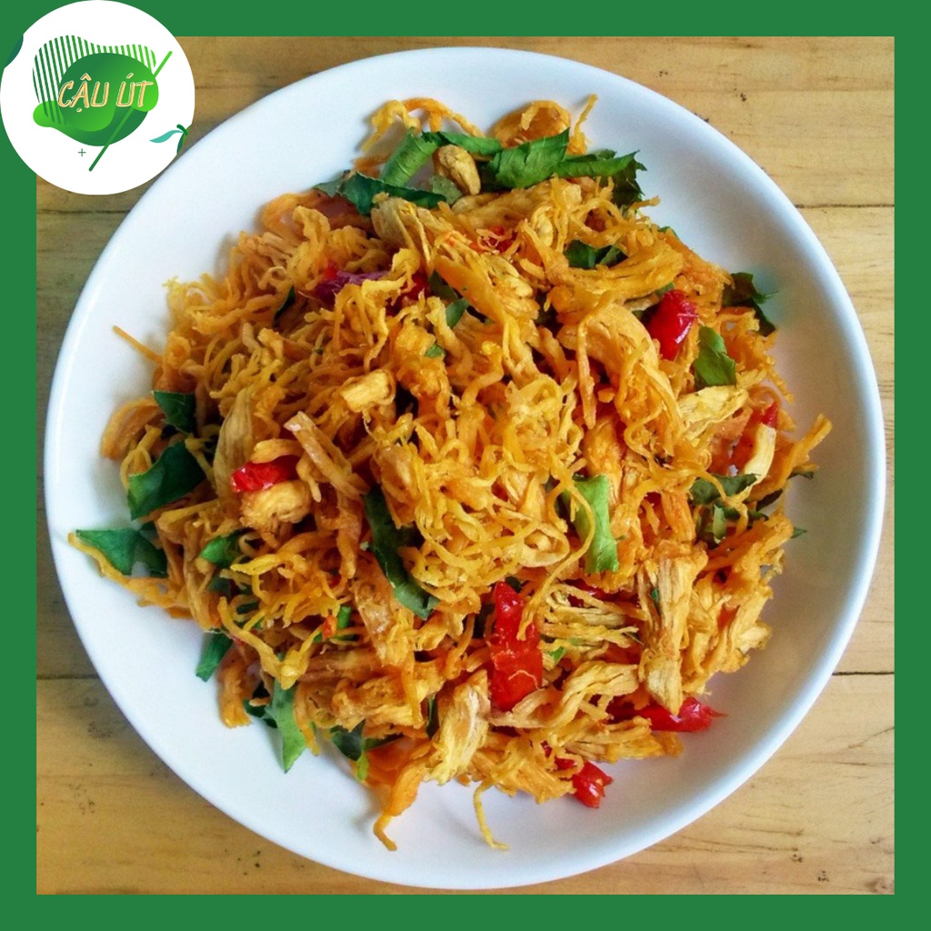 Khô gà lá chanh 500gr cao cấp, Đồ ăn vặt cay ngon Cậu Út Food | BigBuy360 - bigbuy360.vn