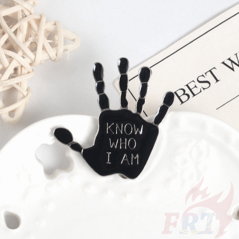 Ghim cài áo hình bàn tay thời trang