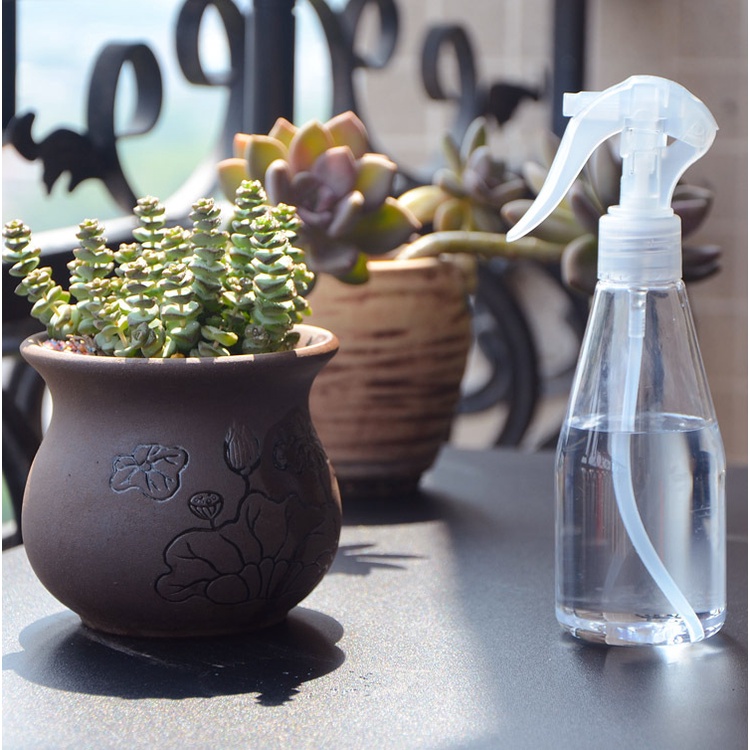 Bình Xịt Tưới Cây Bằng Nhựa Đa Năng Tiện Dụng