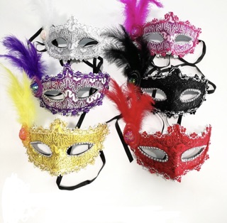 Mặt nạ halloween