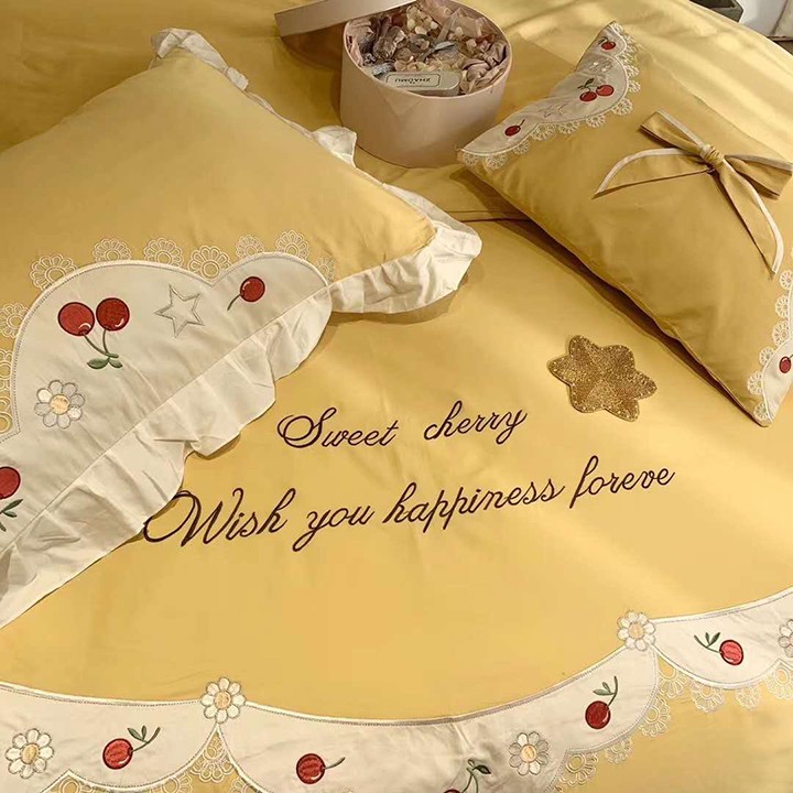 Bộ chăn ga gối drap giường chất vải Lụa 60s họa tiết Cherry vàng