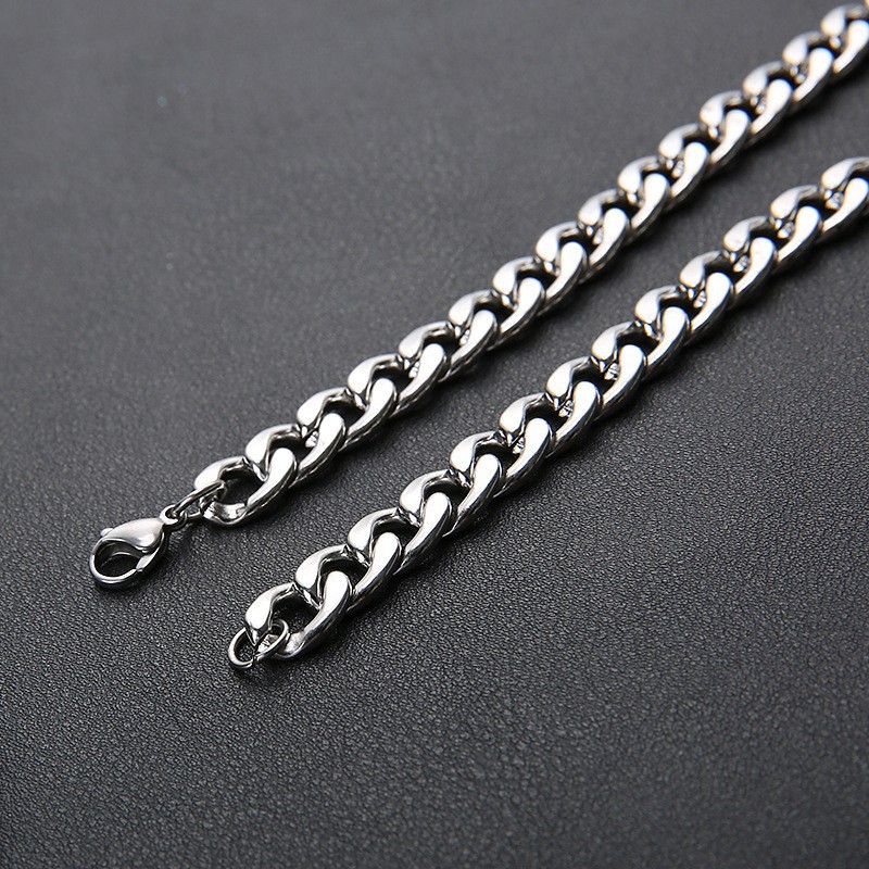 Vòng cổ Sơn Tùng có chắc yêu là đây | BigBuy360 - bigbuy360.vn