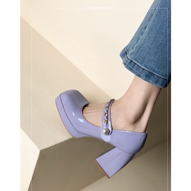 _ Giày cao gót nữ quai dán phối móc xích trẻ trung , năng động