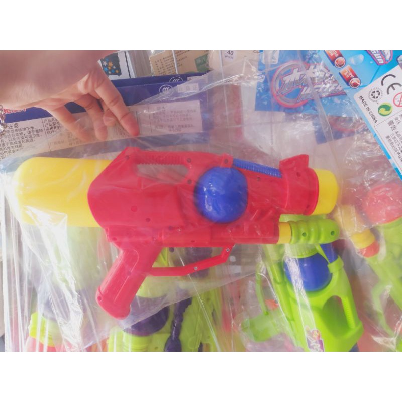 ĐỒ CHƠI SÚNG NƯỚC TRUNG ĐI BIỂN CHO BÉ