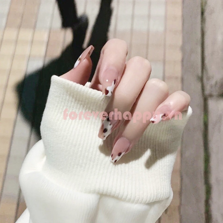 Bộ 24 móng tay giả màu trơn xinh xắn