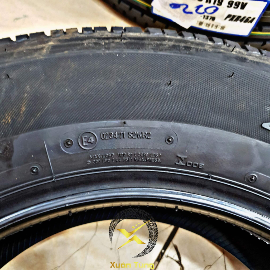 Lốp Bridgestone Dueler D684