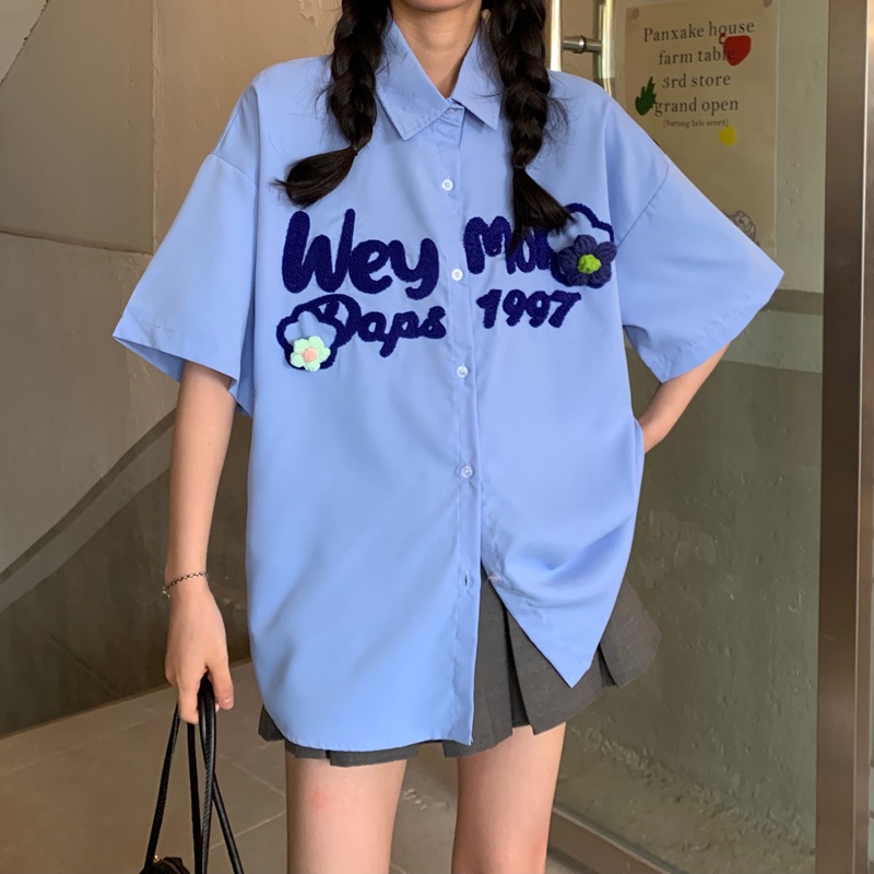 「 WELOVE1 」Áo sơ mi tay ngắn thêu họa tiết hoa phong cách Hàn Quốc cho nam và nữ