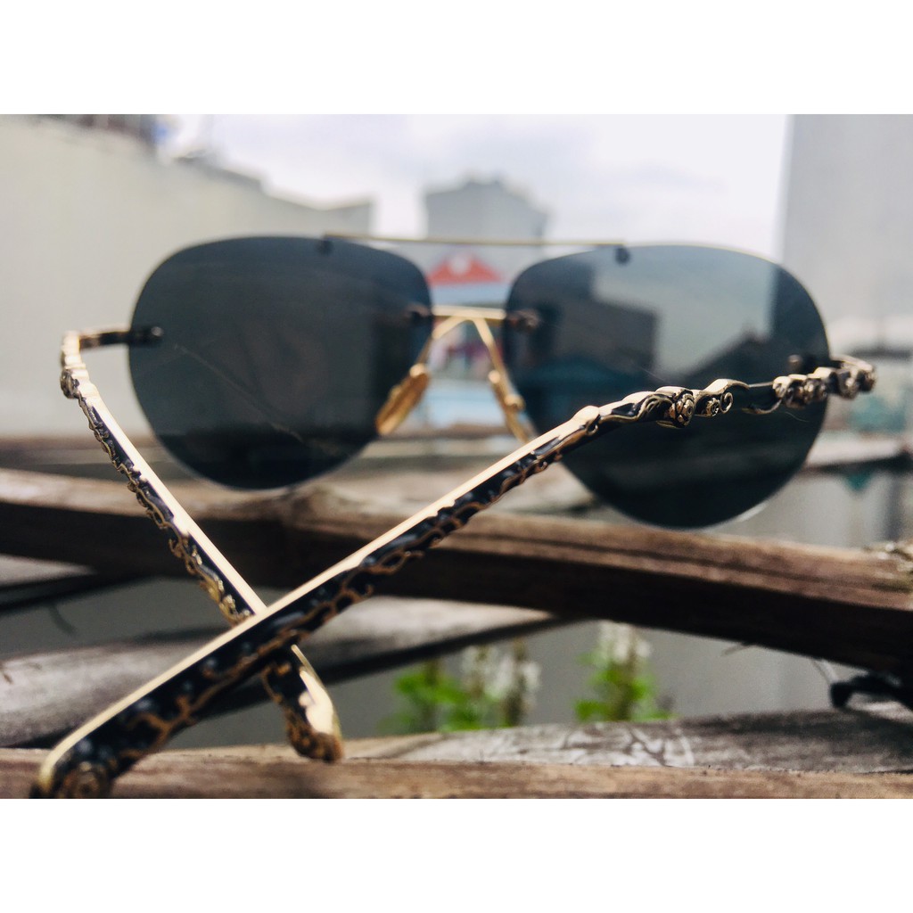 Kính Mắt thanh lý hàng mới đầy đủ hộp và khăn, ảnh do shop tự chụp số lượng hàng có hạn