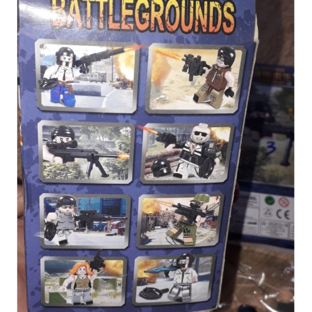 Lắp ráp 1 hộp LegoBattle 0822 có nhiều chi tiết bằng nhựa ABS