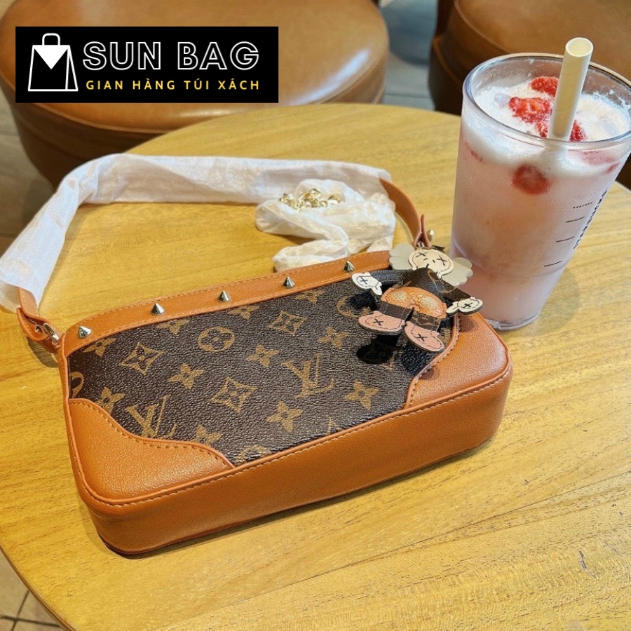 Túi xách nữ đeo chéo, đeo vai, túi cnk đi chơi, đi học, da đẹp, thời trang cao cấp size 22cm SB262