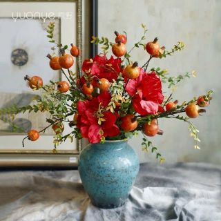 Cành lựu lá nhỏ