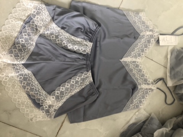 Bộ ngủ LỤA 2 dây viền ren trắng KELLY WANG ( ảnh thật cuối ) sẵn sll | BigBuy360 - bigbuy360.vn