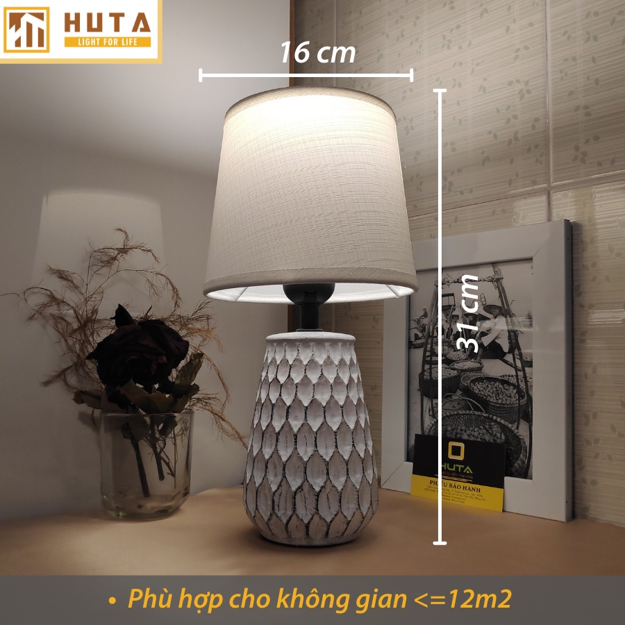 Đèn Ngủ Để Bàn Gốm Sứ HUTA, Chao Vải, Led E27, Ánh Sáng Vàng E27, Vân Caro, Trang Trí Decor Phòng Ngủ, Đầu Giường S4