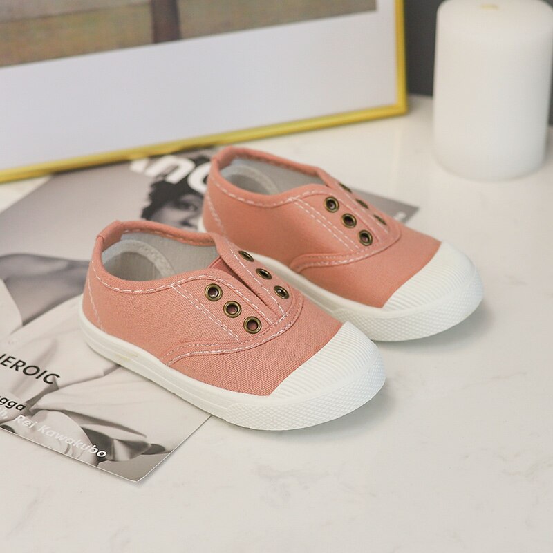 Giày vải canvas màu trơn kiểu mùa thu năng động dễ thương cho bé 2020