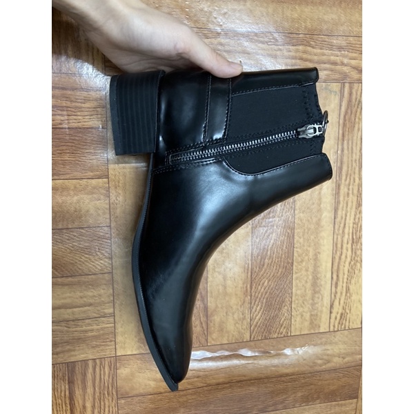 Ankle boots đen da lỳ mũi nhọn khoá cạnh sz 39