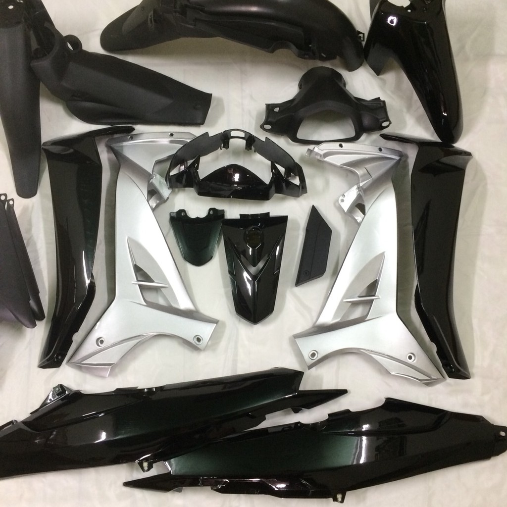 Dàn áo xe sirius Màu Đen   ,sirius rc , yamaha ,phanh ĐĨA nhựa ABS cao cấp ,