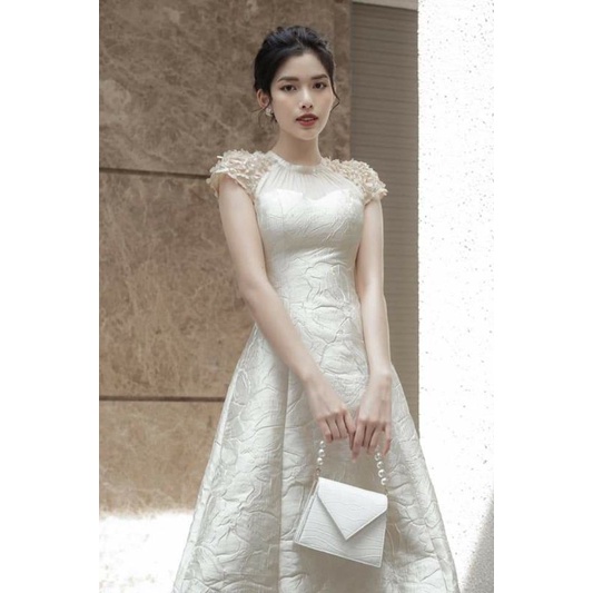 Đầm Luxury Gumac new