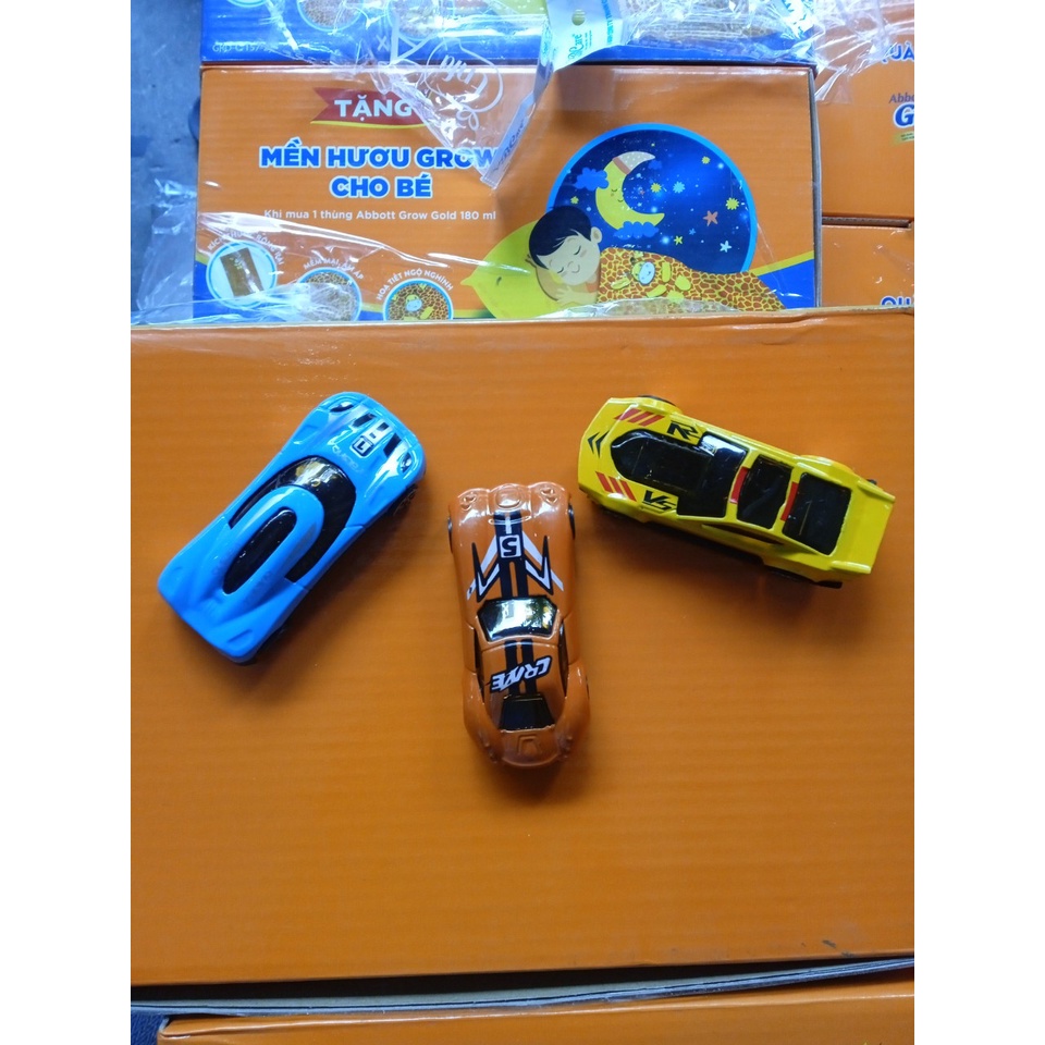 COMBO 3 XE Ô TÔ KIM LOẠI QUÀ TẶNG SỮA ENFA