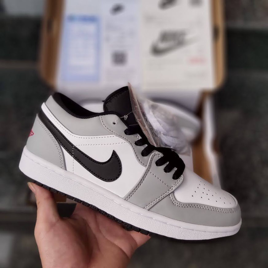 Giày jordan xám Cổ Thấp Sneaker, Giày Jd 1 Low Xám Gót Thêu Chỉ Đỏ Full Box Bill Free Ship Toàn Quốc