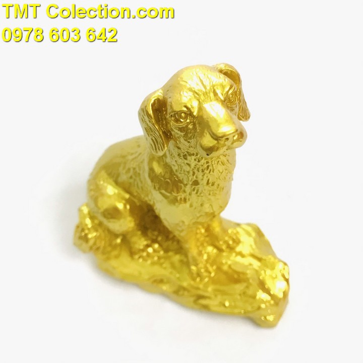 Tượng Con Chó Vàng dùng để trưng bày, trên xe oto, làm quà tặng, biếu dịp Lễ, Tết, kỷ niệm, chất liệu nhựa - SP005238