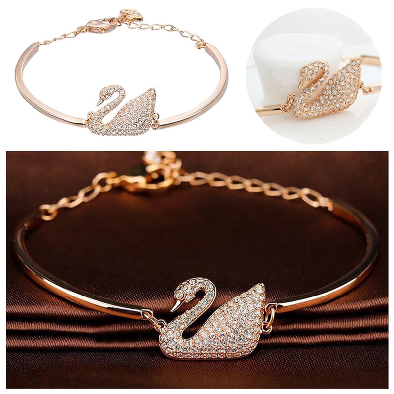 Vòng tay mạ bạc có mặt hình thiên nga đính đá zircon sang trọng