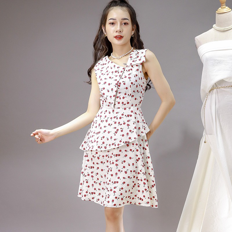 Đầm dáng xòe, bèo tầng, cổ ve lệch Emspo DS4030