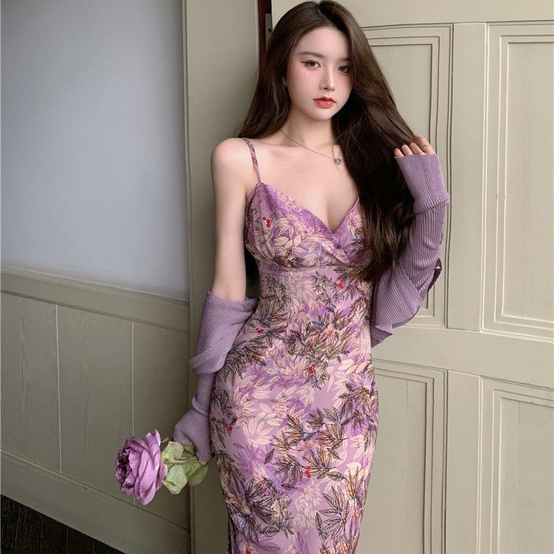 2021 new cold and gorgeous goddess pure desire to show sexy white forked deep V temperament feminine high-waist sling dr