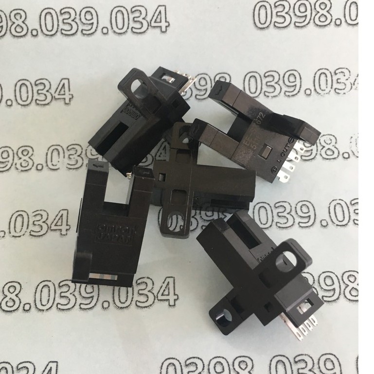 Cảm biến quang OMRON EE-SX672 Chính hãng