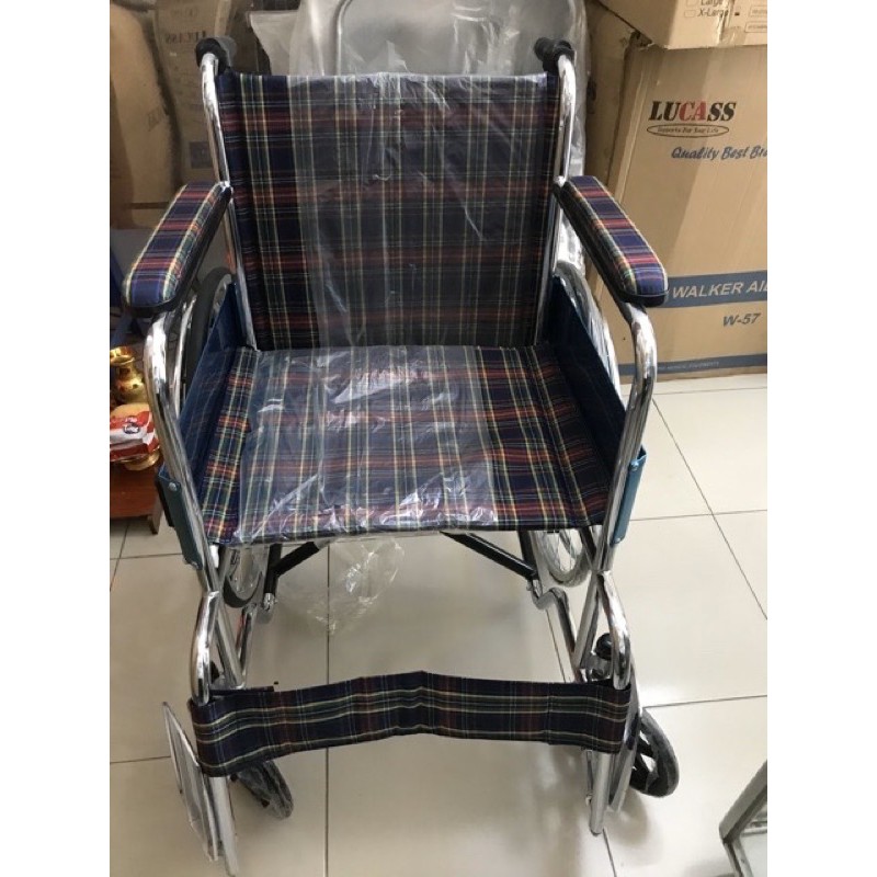 XE LĂN CHO NGƯỜI GIÀ CÓ TAY THẮNG