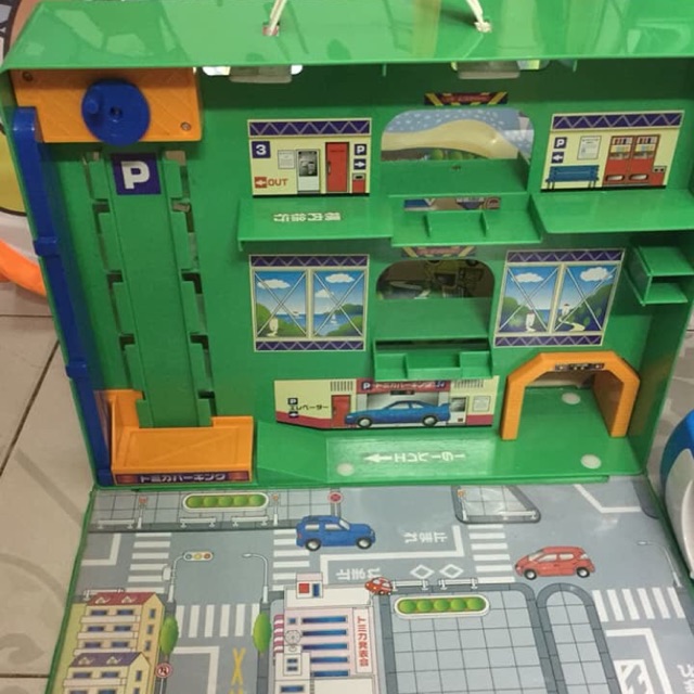 Garage xe - huong ngọc