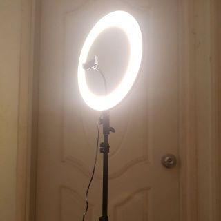 Đèn live stream, đèn make up