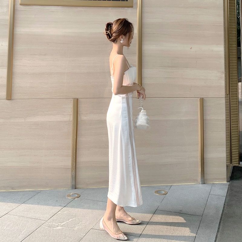 Váy hai dây vải satin phối ren màu trắng dáng ôm thời trang Pháp cho nữ