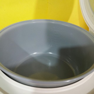 NỒI CƠM ĐIỆN HIỆP HƯNG 1.2L