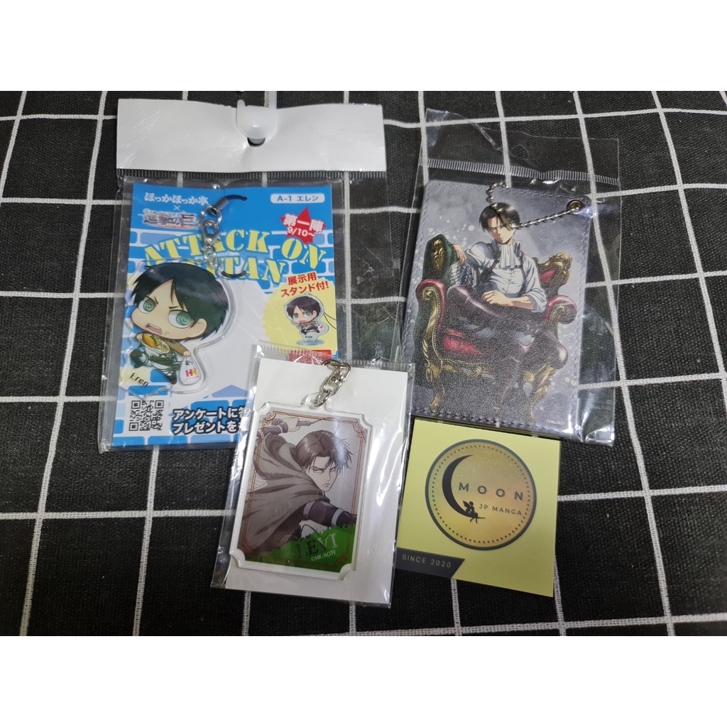 Goods móc khóa Attack on Titan