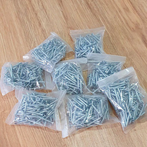 Bộ 2 Loại Vít Đầu Bằng 4 Ly (4x30mm) + Tắc Kê Râu 6 Ly (6x30mm) - 50 con mỗi loại
