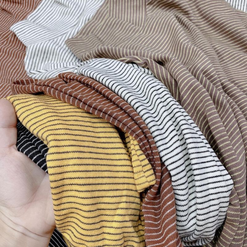 Áo len nỉ cổ 3 phân phom to thụng