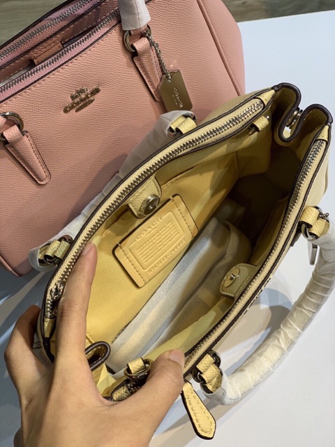 TÚI COACH MINI SURREY CARRYALL F44962