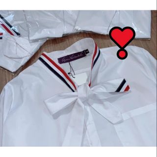 Áo sơ mi phối sọc cột nơ