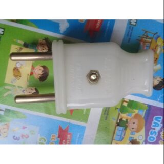 Phích cắm điện chân tròn chống vỡ 10a ~ 250v
