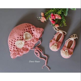 Set nón giày len handmade màu hồng nute đính nơ