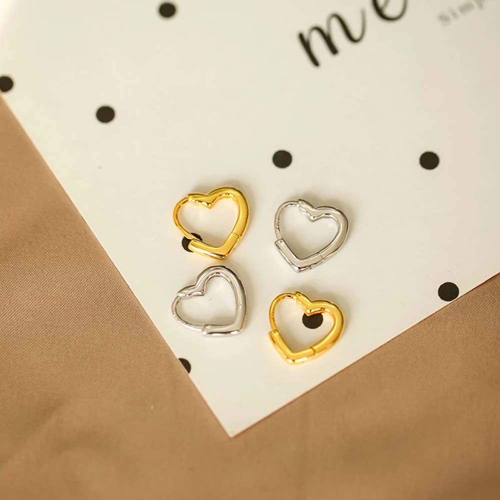 Khuyên Tai Dạng Vòng Phối Khóa Hình Trái Tim Bằng Đồng Nhiều Màu Dễ Thương Cho Nữ