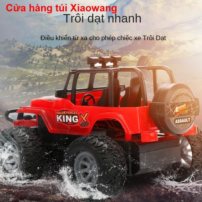 Ô tô điều khiển từ xa Xe địa hình có thể sạc lại tốc độ cao drift đua điện trẻ em đồ chơi cậu bé