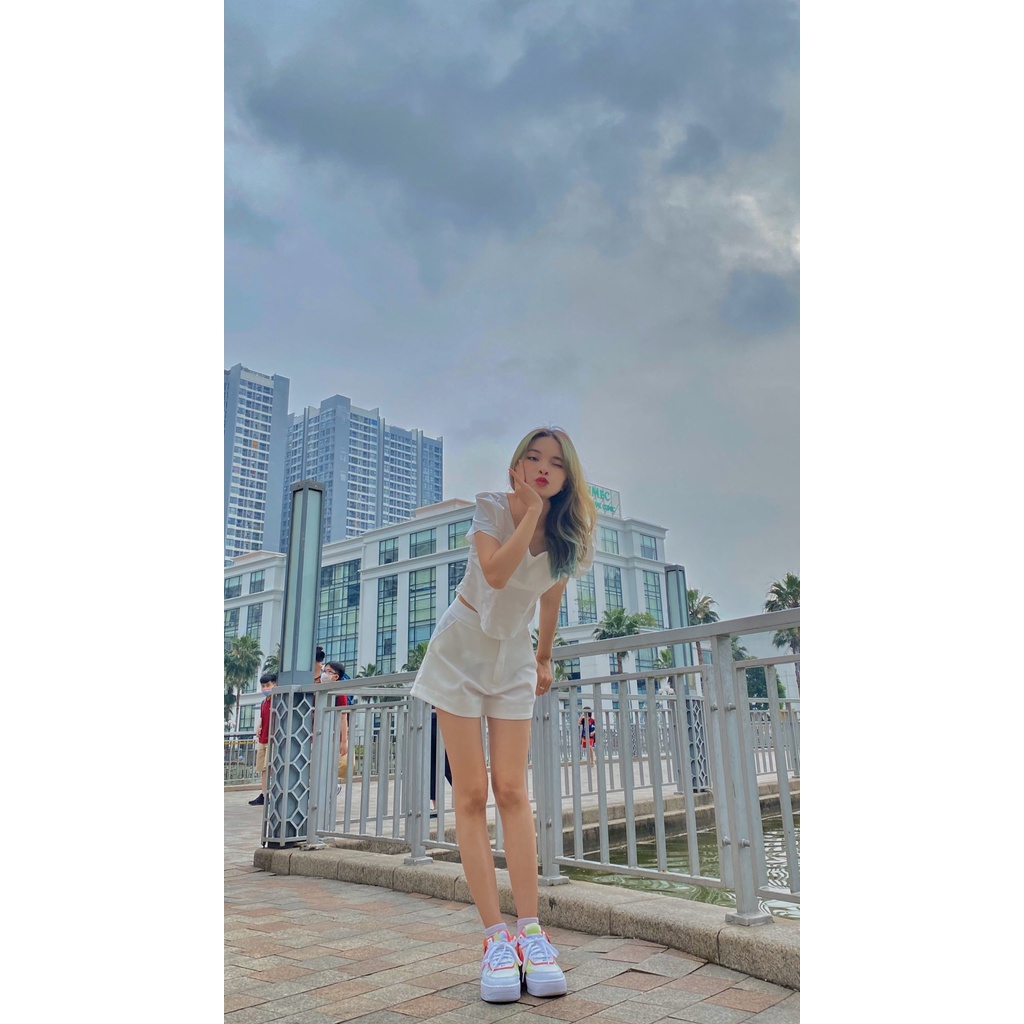 Set croptop + quần nữ màu trắng có lót ngực