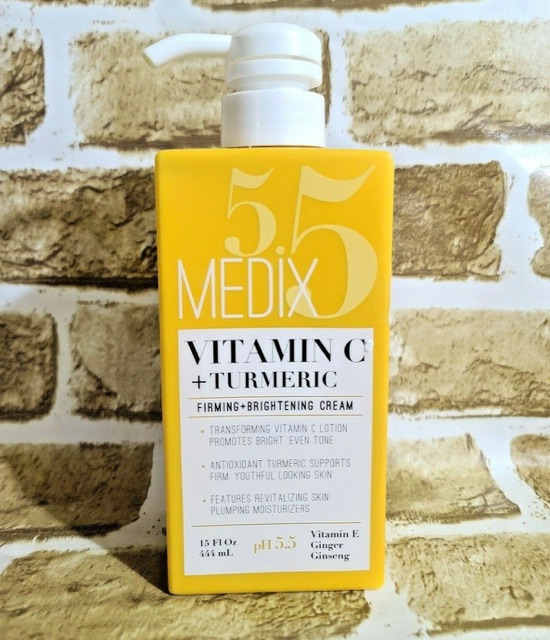 Kem dưỡng da body và mặt Medix 5.5 Vitamin C Cream Turmeric